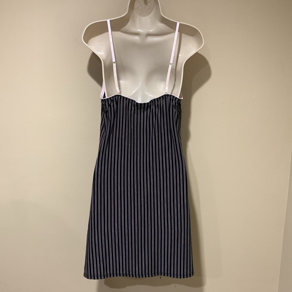 Pretty nighty - Picture 6 of 9